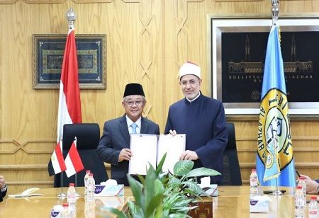 Indonesia, Al-Azhar University Promote Bahasa on Global Scale